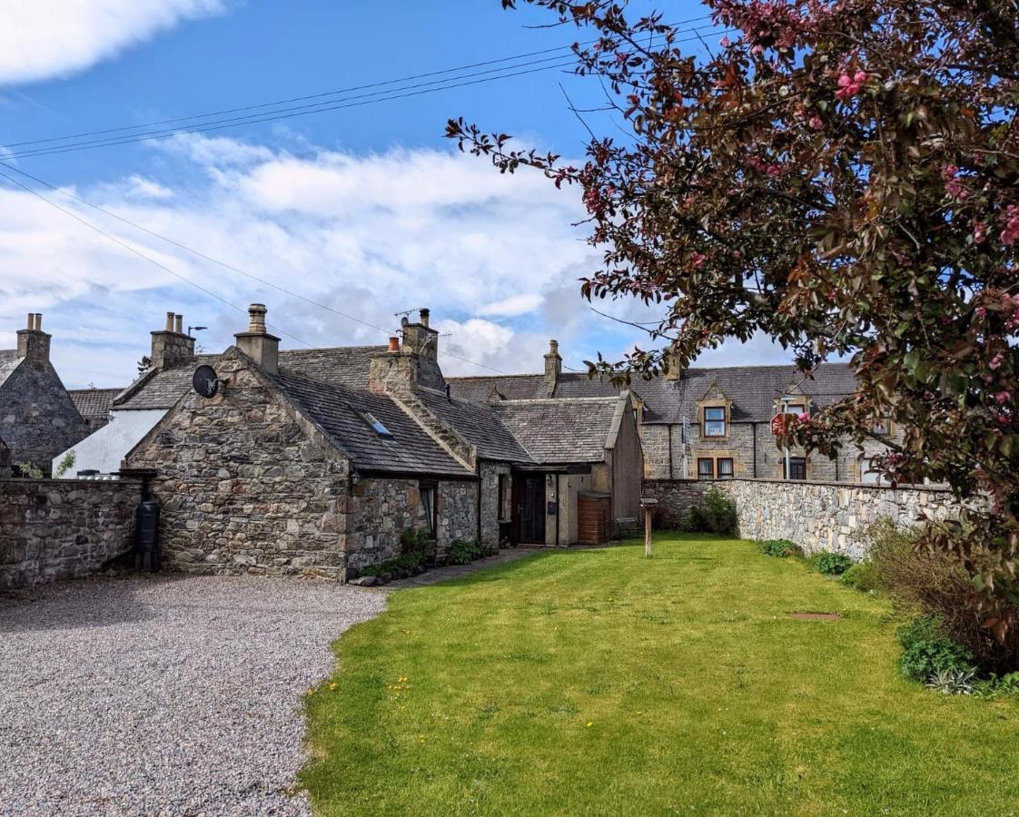 Ailnack Cottage -Cheerful Cottage With Secure Garden And Off Street Parking Sleeps 4 Tomintoul Luaran gambar